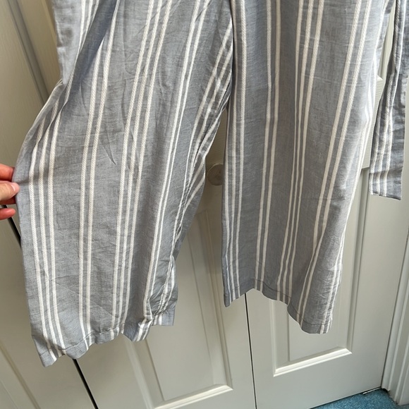 Striped Summer Jumpsuit - Picture 4 of 5